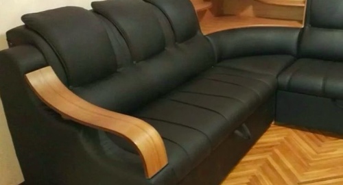 Перетяжка кожаного дивана. Барабинск